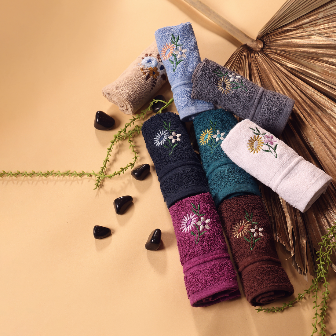 Faye Grey Embroidered Terry Towel Set