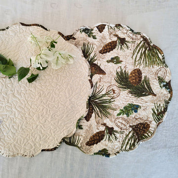 Pine Round Quilted Decorative Placemat