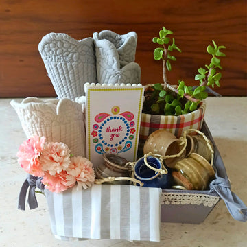 Grey Lace Foldable Rect Tray