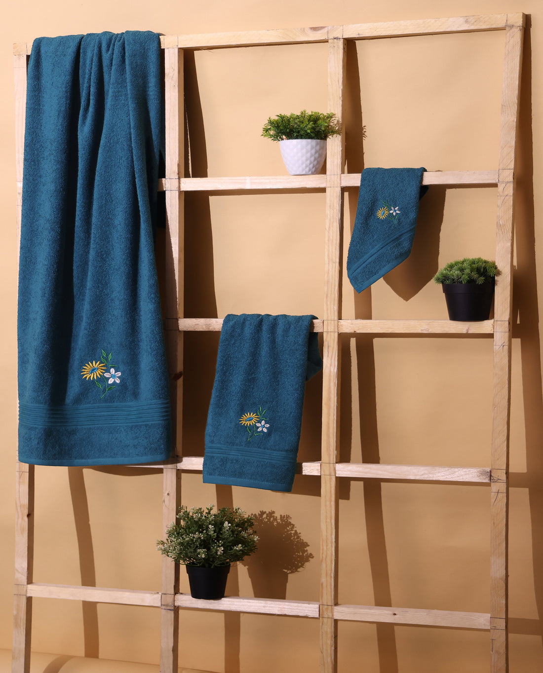 Faye Teal Embroidered Terry Towel Set