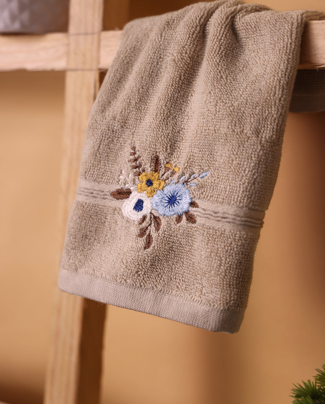 Super Terry Beige Embroidered Towel Set