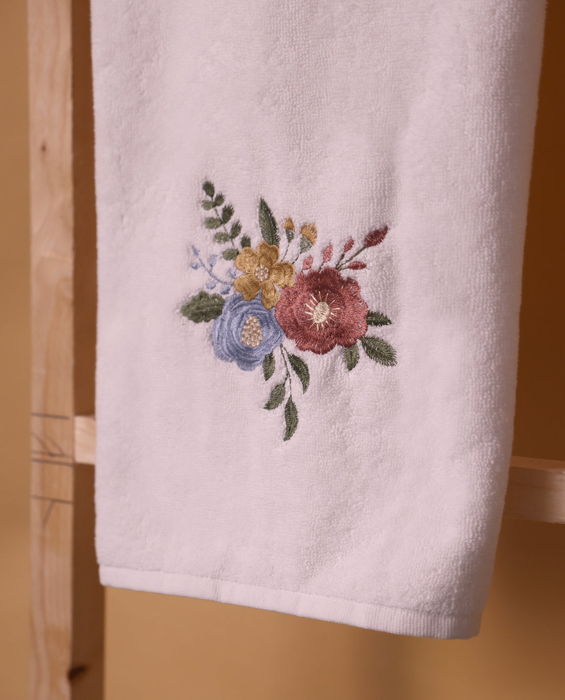 Super Terry White Embroidered Towel Set