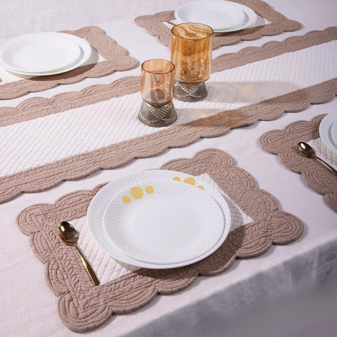 Beige Center Border Reversible Placemat