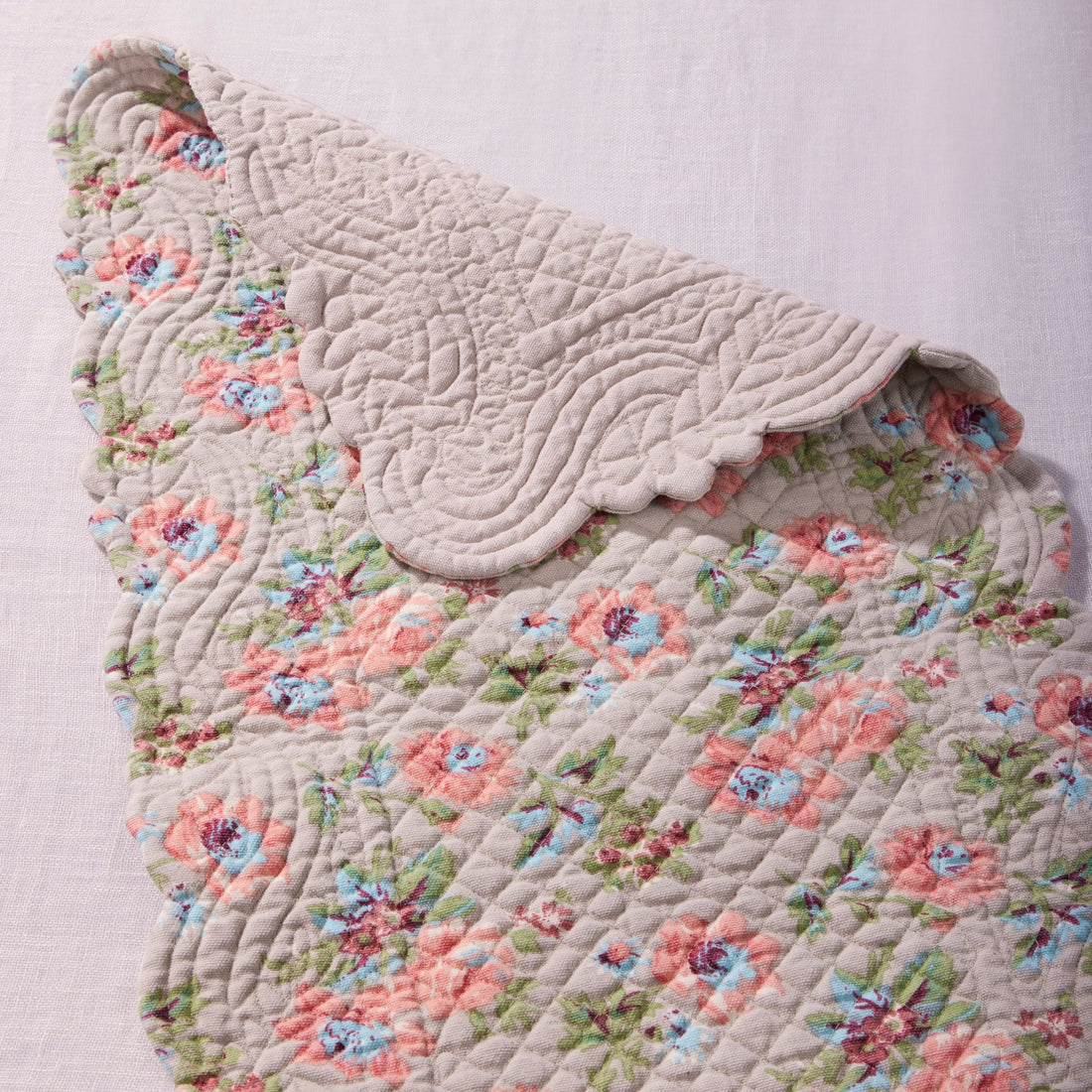 Iris Reversible Oval Runner