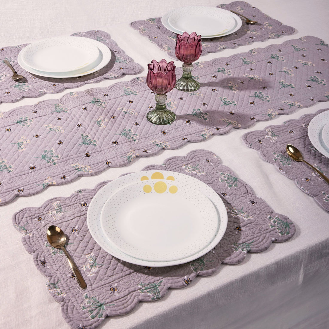 Grey Bee Quilted Reversible Placemat