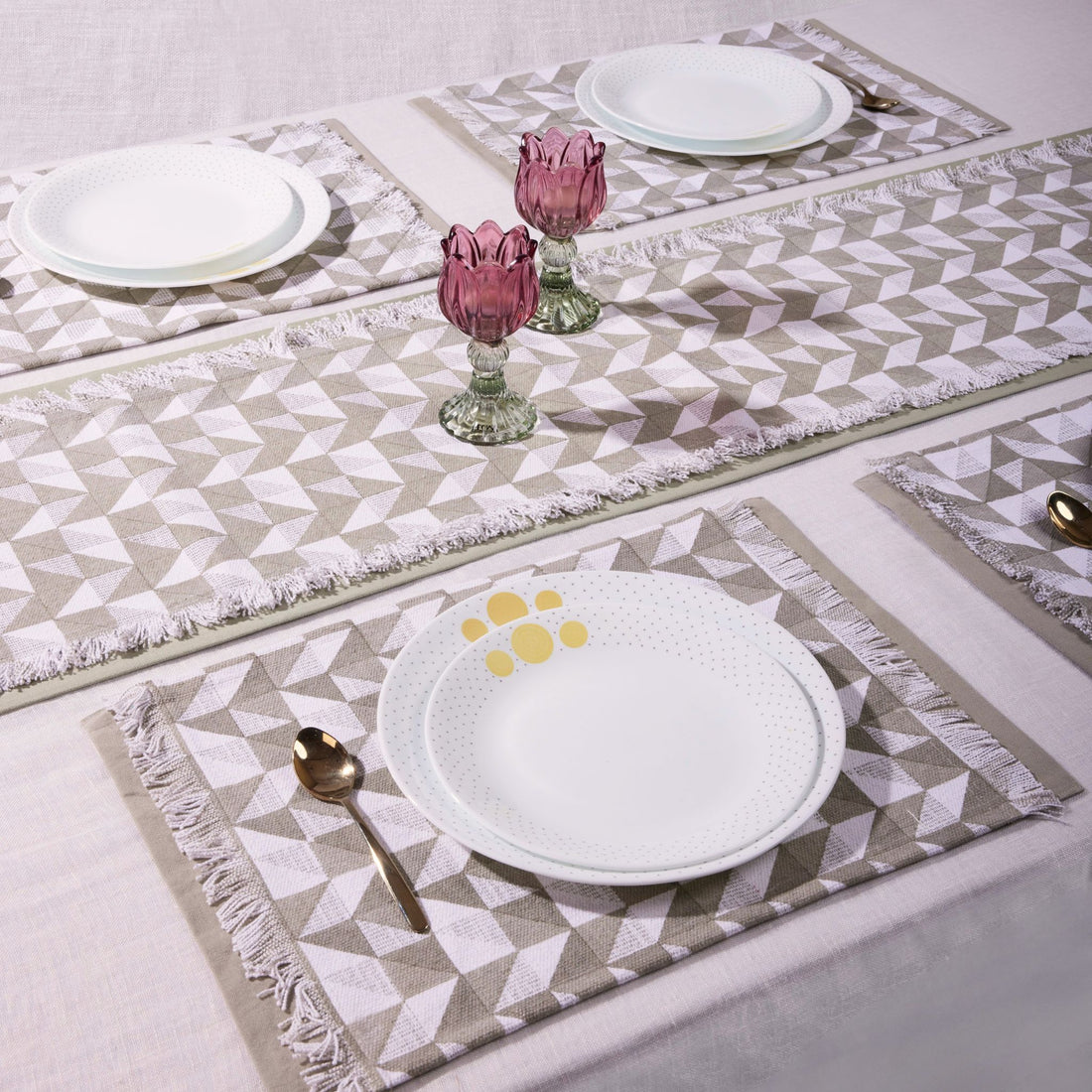 Geo - Beige Non-Quilted Runner