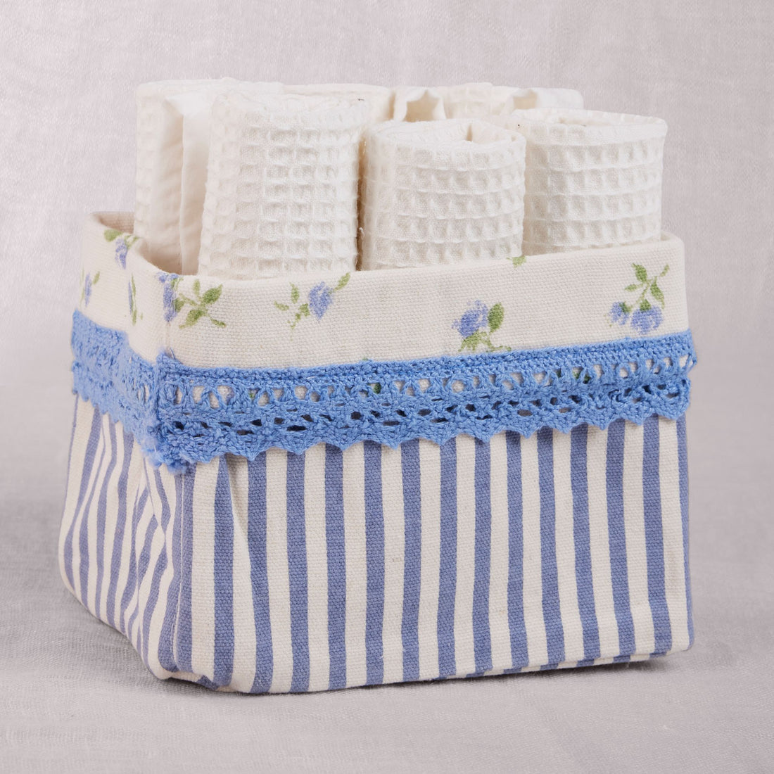 Amés Blue Lace Waffle Basket